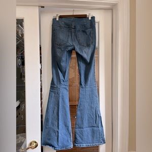 Free People flare jeans. Women’s size 26.